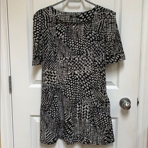 H.O.U. Habit Of Urban, Loose dress with pockets